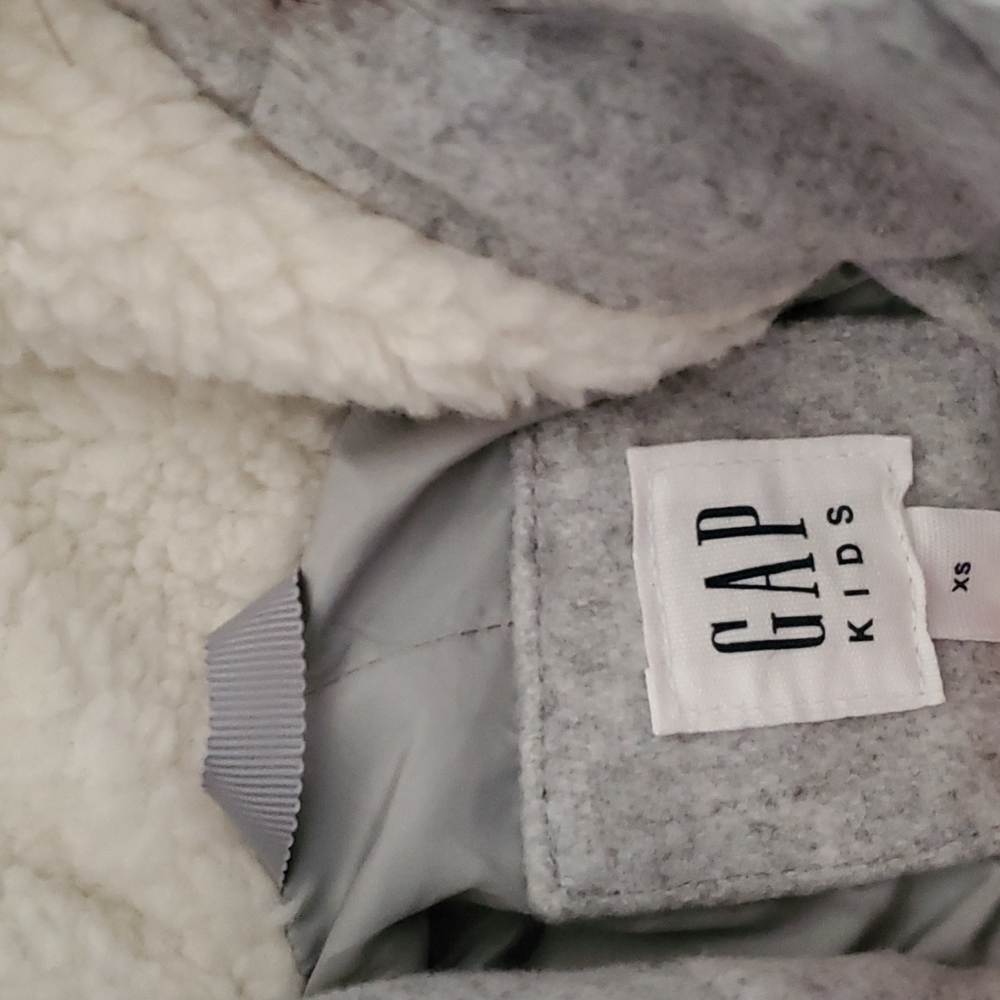🆕️ GAP GIRLS GREY WOOL COAT 🤍 - Picture 7 of 10